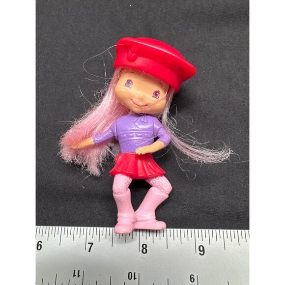 Vintage 2007 McDonalds Strawberry Shortcake Mini Doll With Purple Outfit & Pink - Picture 1 of 5